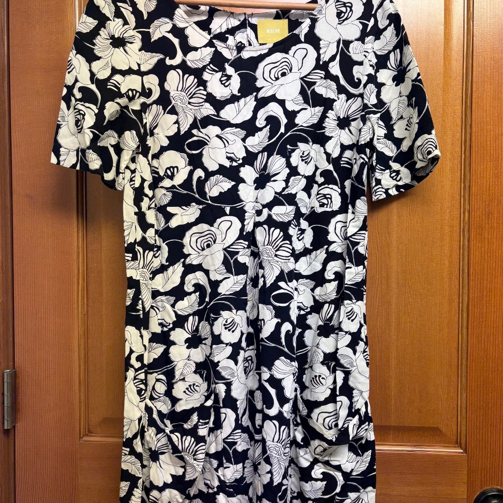 Black and white Mauve dress